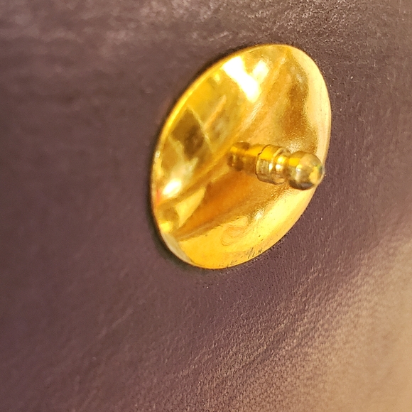 Elegant Black and Gold Clutch - Picture 4 of 15